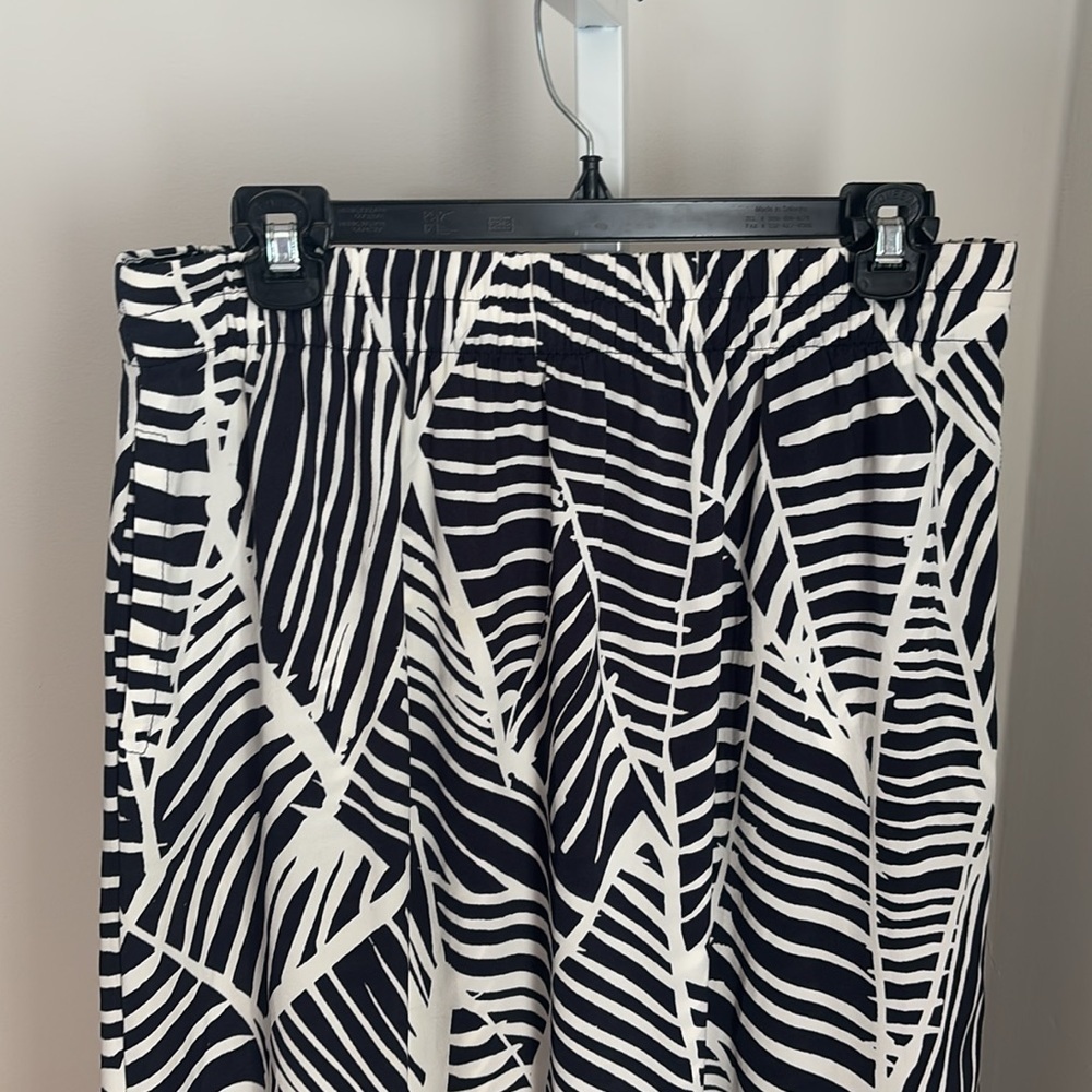 Ann Taylor LOFT Flowy Geometric Print Maxi Skirt Women’s Size Med - Picture 4 of 4